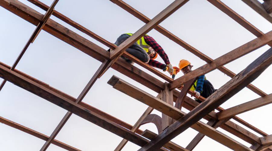 Professional residential roofers in Owensville, IN